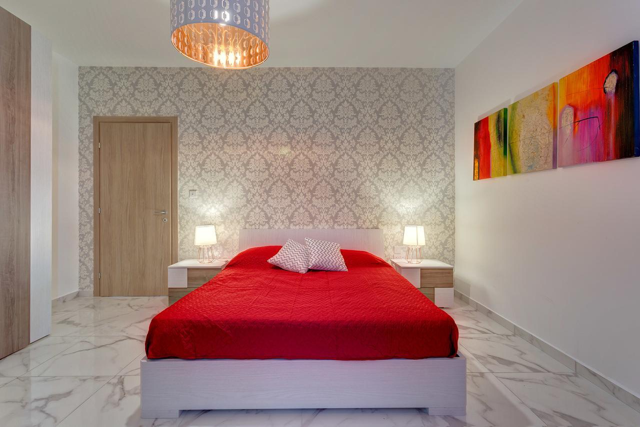 Marvelous 2 Bedroom Apartment By The Sea Qawra Zewnętrze zdjęcie