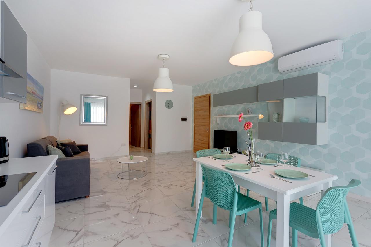 Marvelous 2 Bedroom Apartment By The Sea Qawra Zewnętrze zdjęcie