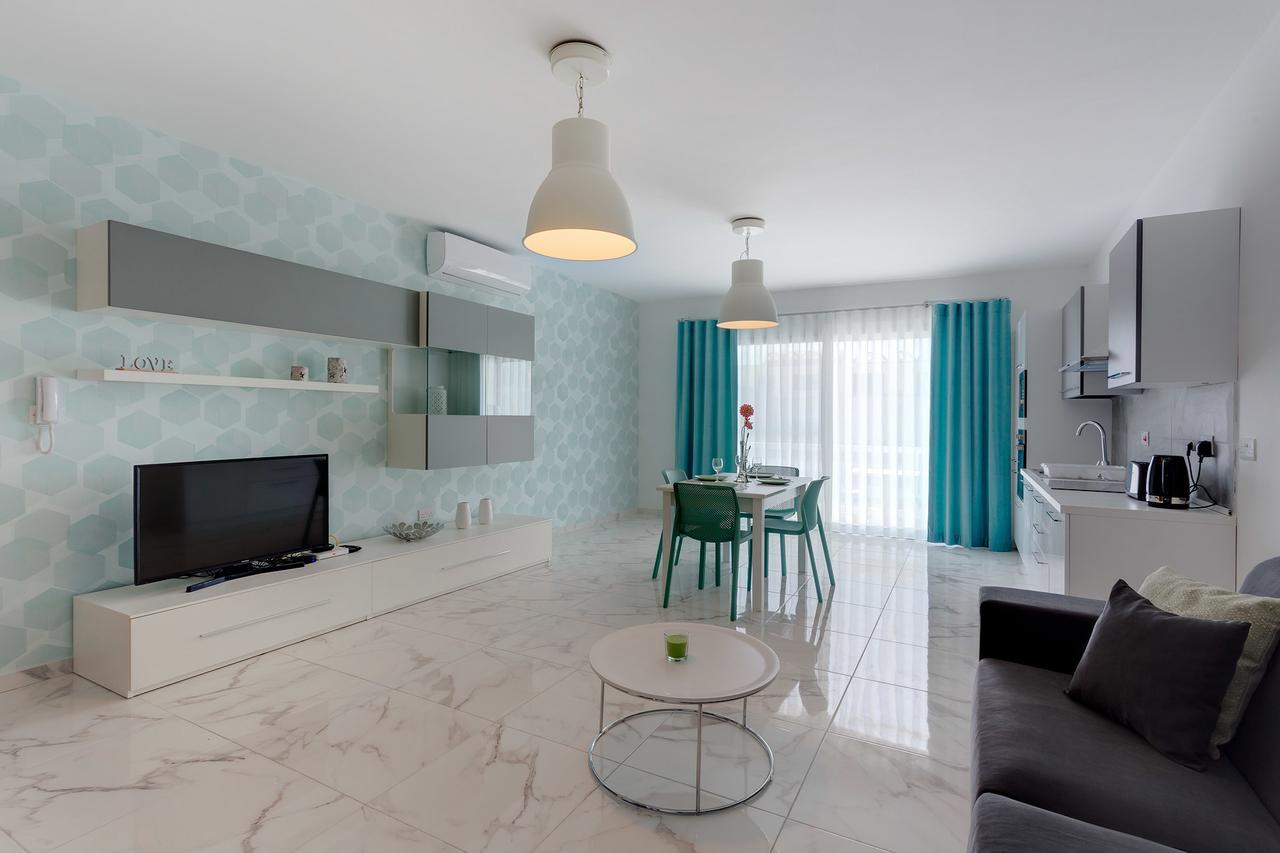 Marvelous 2 Bedroom Apartment By The Sea Qawra Zewnętrze zdjęcie