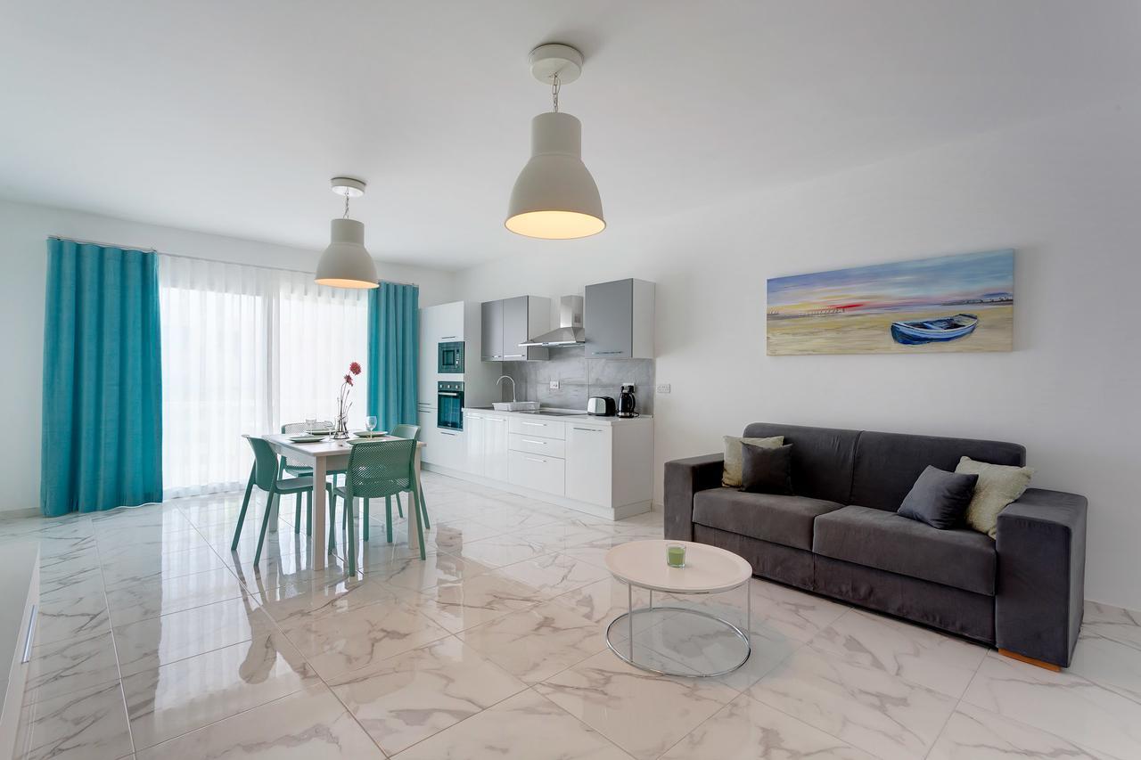 Marvelous 2 Bedroom Apartment By The Sea Qawra Zewnętrze zdjęcie